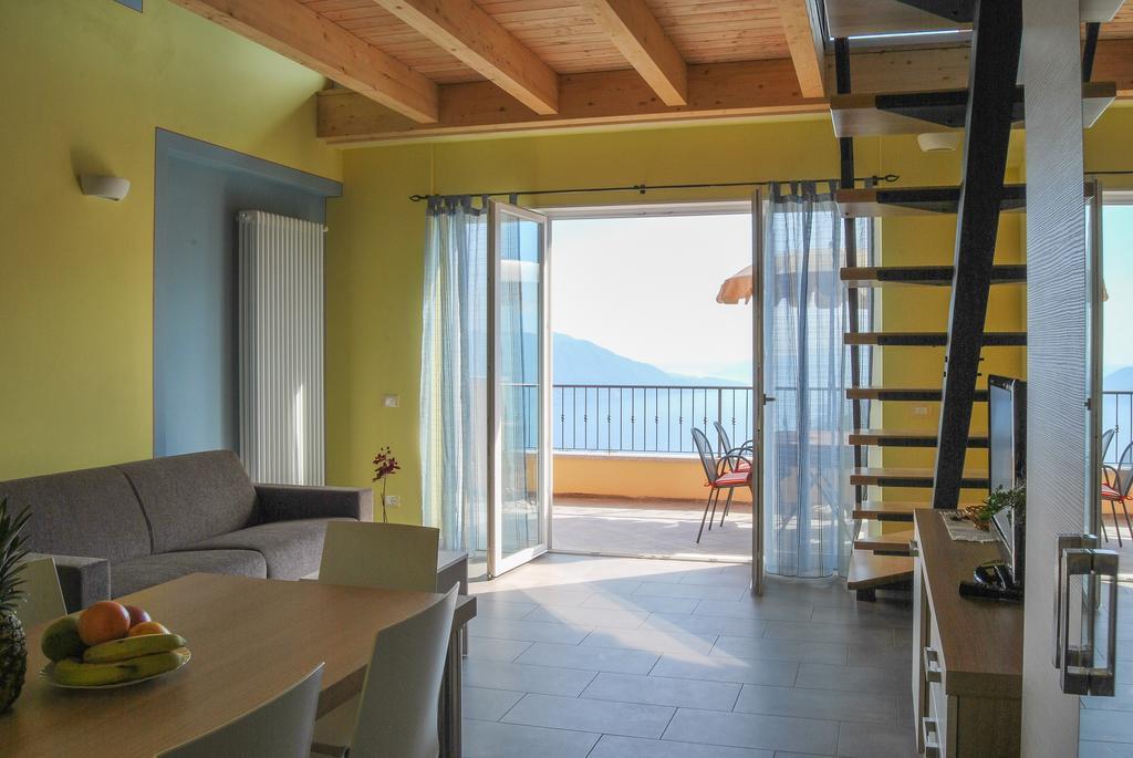 Residence Usignolo Trarego ภายนอก รูปภาพ
